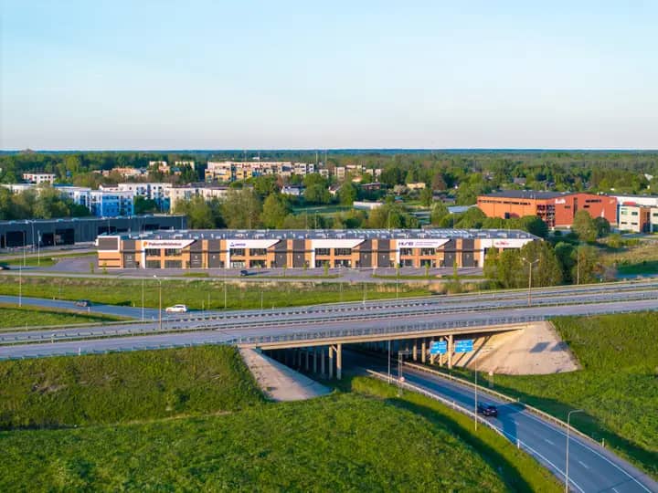 Ringi Äripark — Ringi tee 11 ja 13